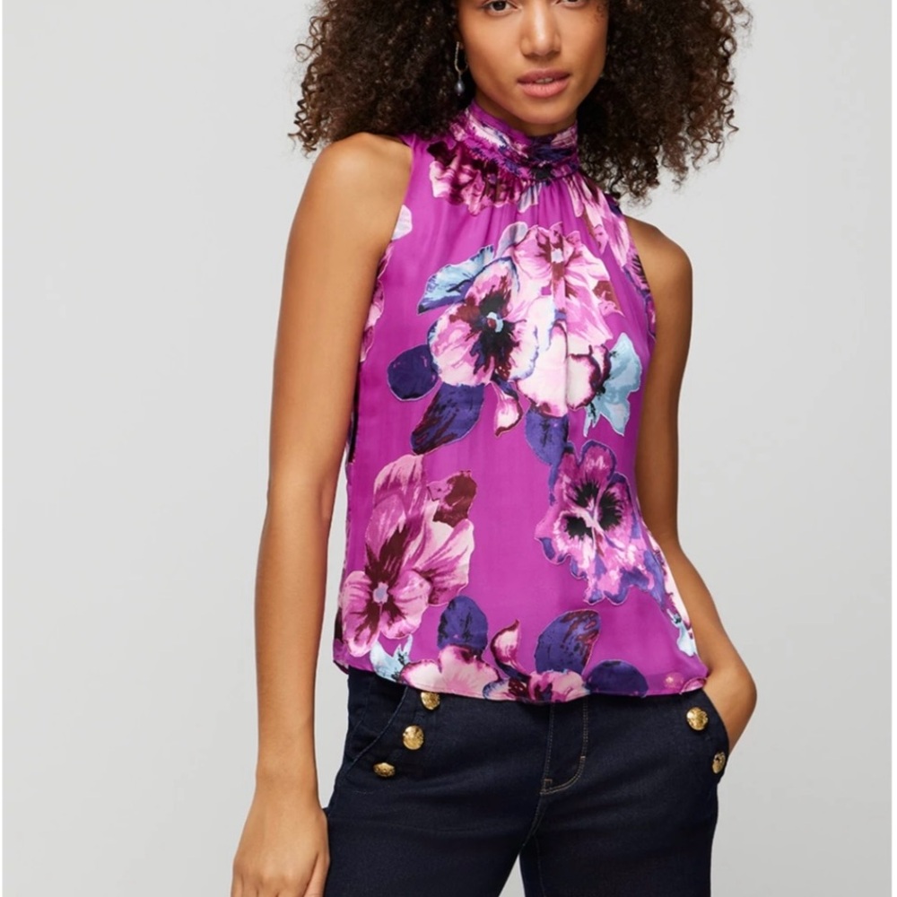 NWT WHBM Sleeveless Burnout Shell Top size small